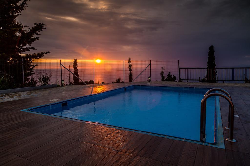 Villa Vera Ayios Nikitas Ruang foto