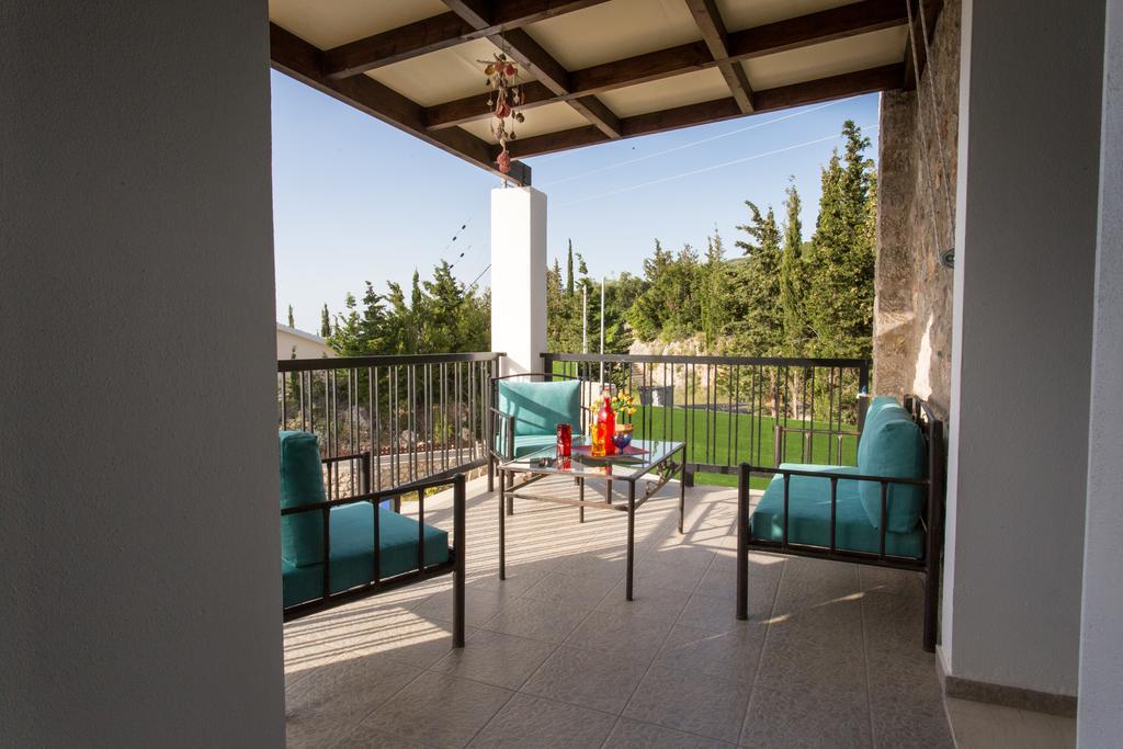 Villa Vera Ayios Nikitas Bagian luar foto