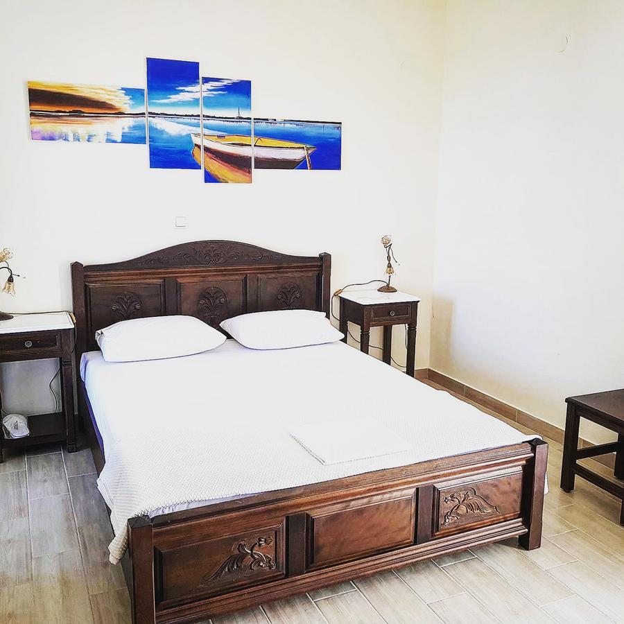 Villa Vera Ayios Nikitas Bagian luar foto