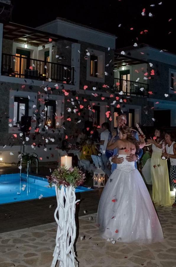 Villa Vera Ayios Nikitas Bagian luar foto